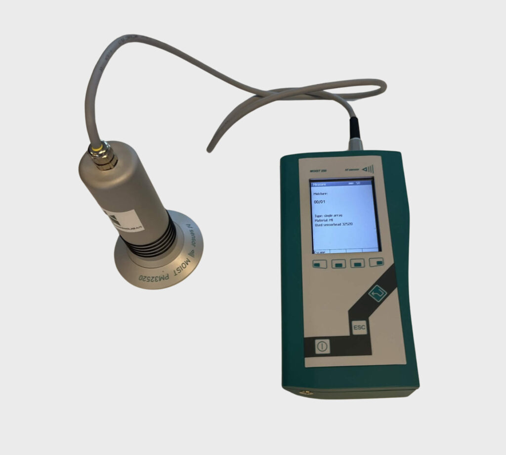 HF-sensor HF-sensor med tilhørende måleinstrument